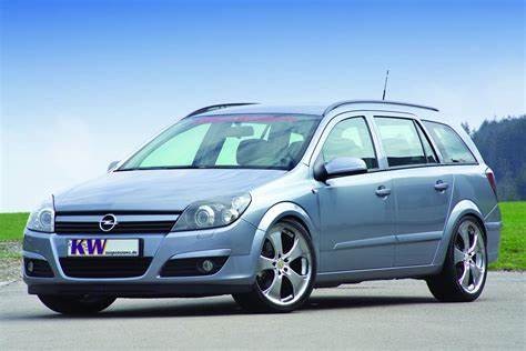 Opel Astra H Caravan - Évjárat: 2004-2009